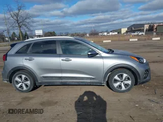 2022 Kia Niro LXS with VIN KNDCB3LC1N5534245, listed as a IAAI auction lot 41275150 with 24,592 mi miles. Bid and sale history available at carsss.com. Image 13.