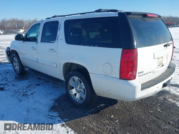 2007 GMC Yukon XL SLT with VIN 1GKFK16397J206390, listed as a IAAI auction lot 41358459 with 237,984 mi miles. Bid and sale history available at carsss.com. Image 3.
