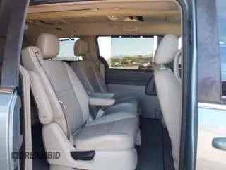 2008 Chrysler Town & Country Touring with VIN 2A8HR54P08R709647, listed as a IAAI auction lot 42452979 with 188,757 mi miles and . Bid and sale history available at DreamBid. Image 8.