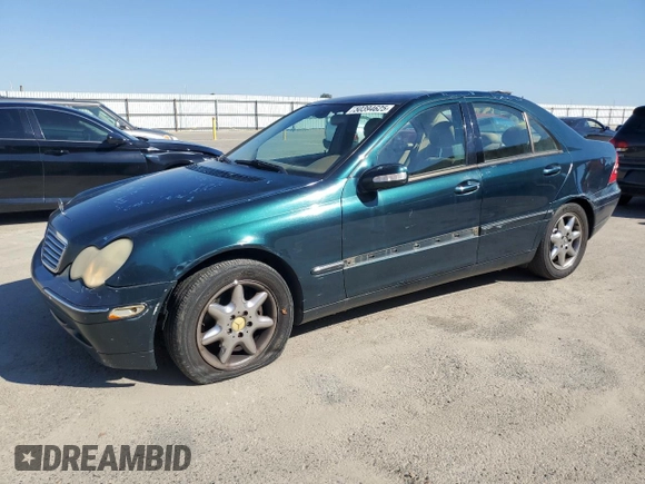 2004 Mercedes-Benz C 240 с VIN WDBRF61J94F448609, выставлен на аукционе Copart как лот 50394625 с пробегом 296 213 миль миль и Списание • Salvage title. История ставок и продаж доступна на DreamBid. Изображение 1.