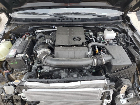2024 Nissan Frontier PRO-4X with VIN 1N6ED1EK6RN605079, listed as a Copart auction lot 44513245 with 6,914 mi miles and Salvage Title. Bid and sale history available at carsss.com. Image 13.