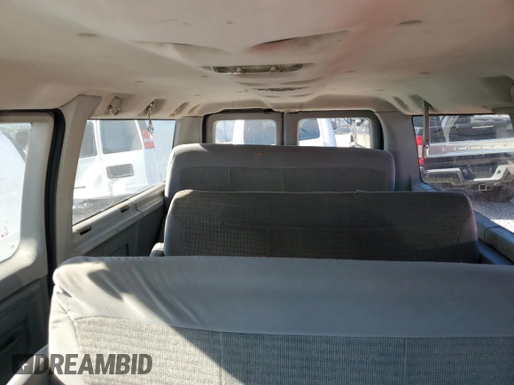 2004 Ford Econoline Passenger XL with VIN 1FMRE11L94HA90906, listed as a Copart auction lot 82408104 with Not provided miles and Non repairable. Bid and sale history available at DreamBid. Image 10.