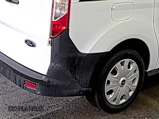 2020 Ford Transit Connect XL z VIN NM0LS7E24L1481506, wystawiony jako IAAI lot #42703132 z przebiegiem 62 368 mil mil oraz . Historia ofert i sprzedaży dostępna na DreamBid. Obrazek 29.