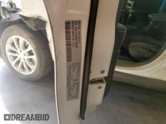2021 Jeep Cherokee Latitude with VIN 1C4PJLCB4MD156082, listed as a Copart auction lot 62581155 with 90,879 mi miles and Salvage title. Bid and sale history available at DreamBid. Image 12.
