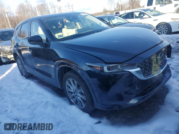 2025 Mazda CX-5 2.5 S Premium Plus Package with VIN JM3KFBEM3S0549118, listed as a Copart auction lot 43391455 with 3,141 mi miles and Salvage Title. Bid and sale history available at carsss.com. Image 4.