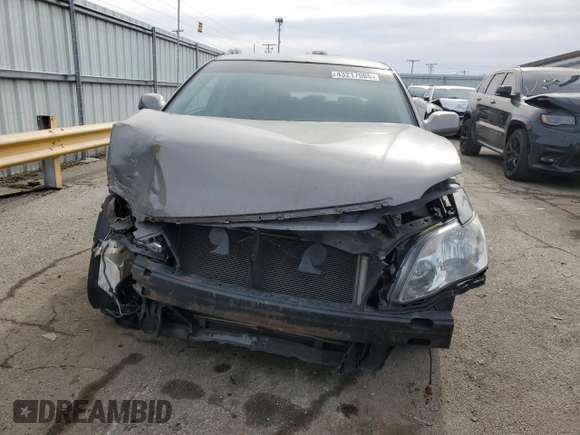 2007 Toyota Avalon XL z VIN 4T1BK36B47U203243, wystawiony jako Copart lot #43217085 z przebiegiem 250 749 mil mil oraz Nie do naprawy • Non repairable. Historia ofert i sprzedaży dostępna na DreamBid. Obrazek 5.