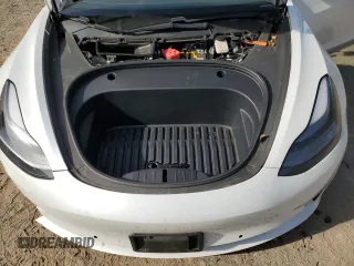 2021 Tesla Model 3 Standard Range Plus z VIN 5YJ3E1EAXMF870285, wystawiony jako Copart lot #53251375 z przebiegiem 64 085 mil mil oraz Szkody całkowita. Historia ofert i sprzedaży dostępna na DreamBid. Obrazek 11.