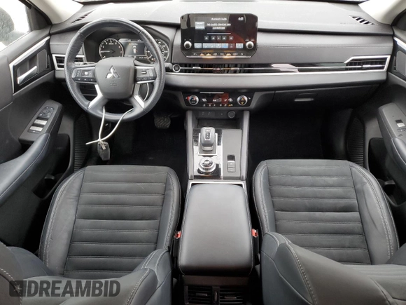 2022 Mitsubishi Outlander SE with VIN JA4J3UA83NZ087624, listed as a Copart auction lot 53121985 with 17,132 mi miles and Salvage title. Bid and sale history available at DreamBid. Image 8.