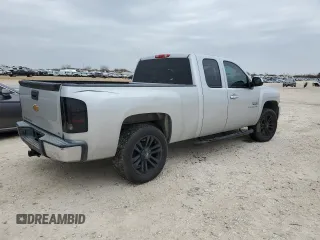 2013 Chevrolet Silverado 1500 LT with VIN 1GCRCSE05DZ407588, listed as a Copart auction lot 45199115 with 178,531 mi miles and Salvage Title. Bid and sale history available at DreamBid. Image 3.