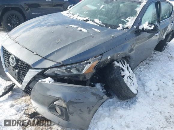 2019 Nissan Altima SV z VIN 1N4BL4DW5KN319234, wystawiony jako IAAI lot #41360319 z przebiegiem 55 665 mil mil oraz . Historia ofert i sprzedaży dostępna na DreamBid. Obrazek 6.