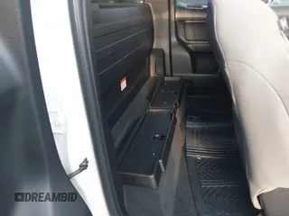 2023 Toyota Tacoma SR с VIN 3TYRX5GN1PT081314, выставлен на аукционе IAAI как лот 41179699 с пробегом 19 476 миль миль и . История ставок и продаж доступна на DreamBid. Изображение 8.