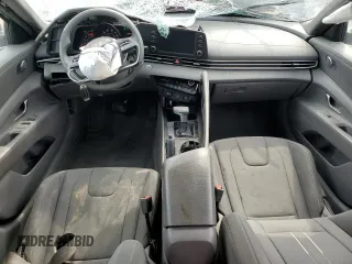 2023 Hyundai Elantra SEL z VIN KMHLM4AG4PU627979, wystawiony jako Copart lot #54183965 z przebiegiem 76 423 mil mil oraz Czysty tytuł • Clean title. Historia ofert i sprzedaży dostępna na DreamBid. Obrazek 8.