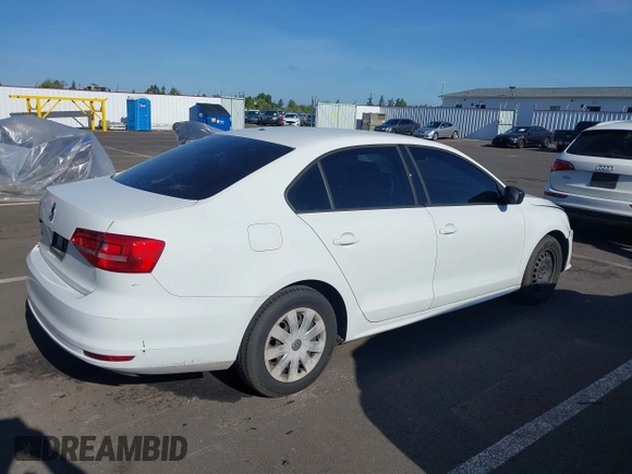 2015 Volkswagen Jetta S с VIN 3VW2K7AJ9FM297260, выставлен на аукционе IAAI как лот 42221434 с пробегом 121 378 миль миль и . История ставок и продаж доступна на DreamBid. Изображение 4.