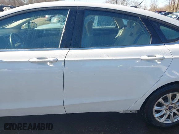 2018 Ford Fusion S with VIN 3FA6P0G77JR229730, listed as a IAAI auction lot 41426559 with 124,568 mi miles. Bid and sale history available at carsss.com. Image 14.
