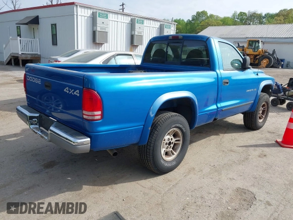 1999 Dodge Dakota z VIN 1B7GG26X3XS142920, wystawiony jako IAAI lot #42116843 z przebiegiem 300 139 mil mil oraz . Historia ofert i sprzedaży dostępna na DreamBid. Obrazek 4.