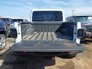 2021 Jeep Gladiator Rubicon with VIN 1C6JJTBG4ML536085, listed as a IAAI auction lot 41898204 with 39,627 mi miles and . Bid and sale history available at DreamBid. Image 16.