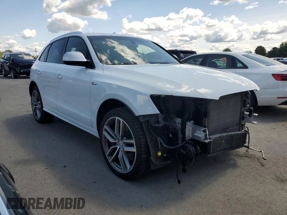 2015 Audi SQ5 Premium Plus with VIN WA1CGAFP6FA048943, listed as a Copart auction lot 65964604 with 103,596 mi miles and Salvage Title. Bid and sale history available at carsss.com. Image 4.