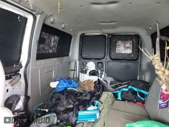 2002 Ford Econoline Passenger XL with VIN 1FMRE11242HB08362, listed as a Copart auction lot 43234805 with 117,626 mi miles and Salvage title. Bid and sale history available at DreamBid. Image 10.