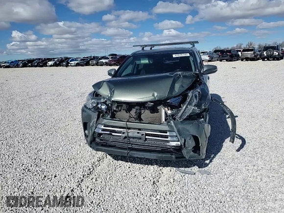 2018 Toyota Highlander Limited with VIN 5TDDZRFH8JS897561, listed as a Copart auction lot 47493225 with Not provided miles and Salvage title. Bid and sale history available at DreamBid. Image 11.
