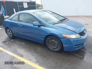 2009 Honda Civic Cpe LX with VIN 2HGFG12669H528360, listed as a IAAI auction lot 41918361 with 170,676 mi miles. Bid and sale history available at carsss.com. Image 1.