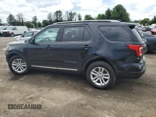2017 Ford Explorer XLT with VIN 1FM5K7D85HGB28256, listed as a Copart auction lot 61349915 with 87,560 mi miles and Salvage title. Bid and sale history available at DreamBid. Image 2.