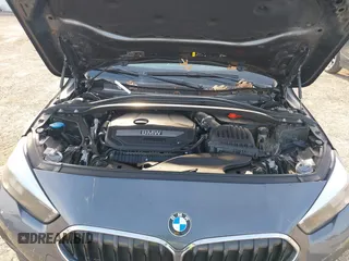 2021 BMW 2 Series 228i xDrive z VIN WBA73AK00M7H55428, wystawiony jako IAAI lot #41441756 z przebiegiem 65 763 mil mil oraz . Historia ofert i sprzedaży dostępna na DreamBid. Obrazek 10.