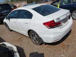 2015 Honda Civic Sedan SE with VIN 2HGFB2F70FH565147, listed as a IAAI auction lot 41922144 with 76,711 mi miles. Bid and sale history available at carsss.com. Image 3.