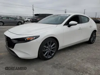 2021 Mazda 3 Select с VIN JM1BPAKL8M1339462, выставлен на аукционе Copart как лот 65184615 с пробегом 26 736 миль миль и Списание • Salvage title. История ставок и продаж доступна на DreamBid. Изображение 1.