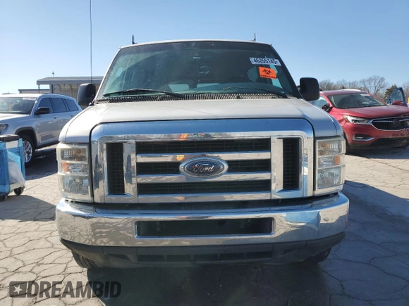 2008 Ford Econoline Passenger XL with VIN 1FMNE11L98DB45835, listed as a Copart auction lot 46355145 with 3,226,822 mi miles and Salvage title. Bid and sale history available at DreamBid. Image 5.
