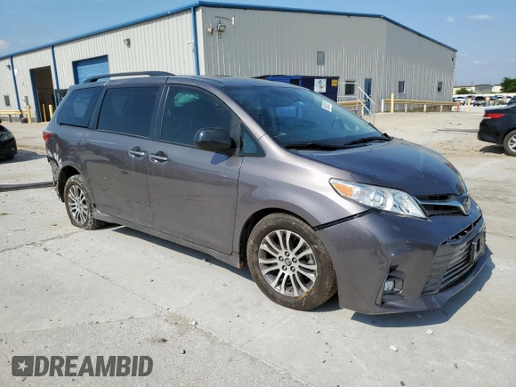 2019 Toyota Sienna XLE Auto Access Seat z VIN 5TDYZ3DC9KS995084, wystawiony jako Copart lot #59058395 z przebiegiem 47 104 mil mil oraz Szkoda całkowita • Salvage title. Historia ofert i sprzedaży dostępna na DreamBid. Obrazek 4.