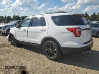 2018 Ford Explorer XLT с VIN 1FM5K8D81JGA62185, выставлен на аукционе Copart как лот 62509555 с пробегом 77 262 миль миль и Списание • Salvage title. История ставок и продаж доступна на DreamBid. Изображение 2.