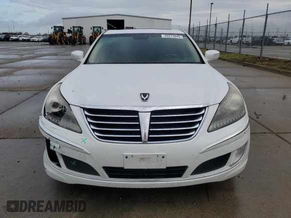 2013 Hyundai Equus Signature with VIN KMHGH4JH5DU064421, listed as a Copart auction lot 49272045 with 129,449 mi miles and Salvage Title. Bid and sale history available at DreamBid. Image 5.