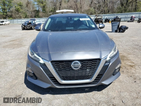 2019 Nissan Altima SV z VIN 1N4BL4DV4KC183875, wystawiony jako Copart lot #49556275 z przebiegiem 108 856 mil mil oraz Szkoda całkowita • Salvage title. Historia ofert i sprzedaży dostępna na DreamBid. Obrazek 5.