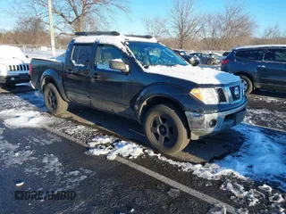 2006 Nissan Frontier SE z VIN 1N6AD07W16C449937, wystawiony jako IAAI lot #41267283 z przebiegiem 219 906 mil mil oraz . Historia ofert i sprzedaży dostępna na DreamBid. Obrazek 1.
