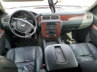 2010 Chevrolet Suburban LT with VIN 1GNUKJE38AR160197, listed as a Copart auction lot 45689715 with 0 mi miles and Salvage Title. Bid and sale history available at carsss.com. Image 8.