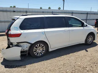 2020 Toyota Sienna XLE Auto Access Seat z VIN 5TDYZ3DC2LS055002, wystawiony jako Copart lot #56476025 z przebiegiem 69 497 mil mil oraz Szkoda całkowita • Salvage title. Historia ofert i sprzedaży dostępna na DreamBid. Obrazek 3.