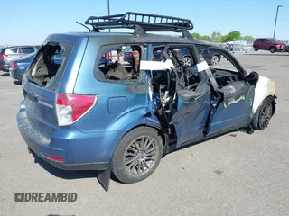 2010 Subaru Forester X с VIN JF2SH6AC7AH758192, выставлен на аукционе IAAI как лот 42237088 с пробегом Не указан миль и . История ставок и продаж доступна на DreamBid. Изображение 4.