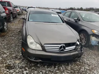 2008 Mercedes-Benz CLS-Class 5.5L with VIN WDDDJ72X18A122623, listed as a Copart auction lot 79947294 with 0 mi miles and Non Repairable. Bid and sale history available at carsss.com. Image 5.