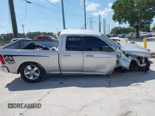 2014 Ram 1500 SLT z VIN 1C6RR6GT9ES477819, wystawiony jako IAAI lot #42358824 z przebiegiem 145 044 mil mil oraz . Historia ofert i sprzedaży dostępna na DreamBid. Obrazek 14.