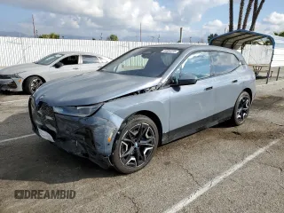 2024 BMW iX xDrive50 with VIN WB523CF07RCP63391, listed as a Copart auction lot 44684415 with 42,686 mi miles and Salvage Title. Bid and sale history available at carsss.com. Image 1.