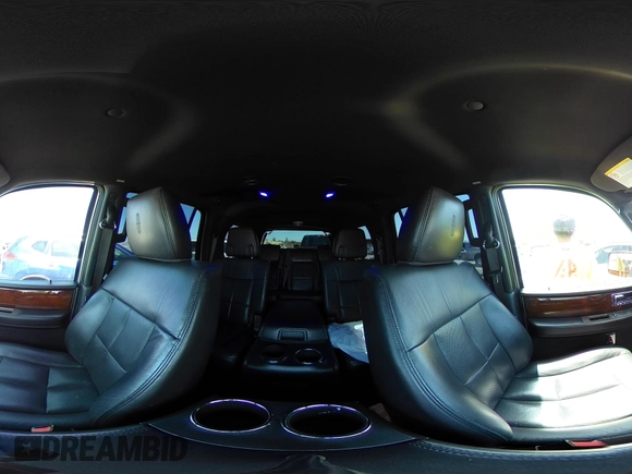 2013 Lincoln Navigator z VIN 5LMJJ2H58DEL03767, wystawiony jako IAAI lot #41986480 z przebiegiem 171 007 mil mil oraz . Historia ofert i sprzedaży dostępna na DreamBid. Obrazek 18.