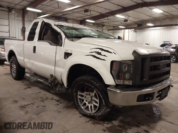 2008 Ford Super Duty F-250 SRW XL with VIN 1FTSX21R18EE30647, listed as a IAAI auction lot 41588298 with 228,680 mi miles. Bid and sale history available at carsss.com. Image 1.