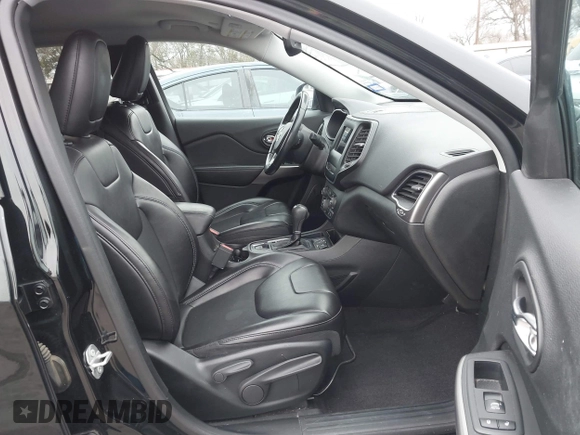 2019 Jeep Cherokee Latitude Plus with VIN 1C4PJLLX2KD216224, listed as a IAAI auction lot 41291181 with 79,111 mi miles. Bid and sale history available at carsss.com. Image 5.