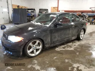 2008 BMW 1 Series 135i with VIN WBAUC73588VF24553, listed as a Copart auction lot 45146055 with 89,901 mi miles and Salvage Title. Bid and sale history available at carsss.com. Image 1.