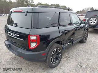 2021 Ford Bronco Sport Outer Banks with VIN 3FMCR9C64MRA60923, listed as a IAAI auction lot 41750926 with 43,316 mi miles. Bid and sale history available at carsss.com. Image 4.