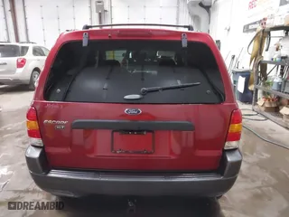 2003 Ford Escape XLT Popular 2 with VIN 1FMCU93173KA52806, listed as a IAAI auction lot 41696250 with 138,338 mi miles. Bid and sale history available at carsss.com. Image 16.