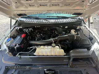 2021 Ford Expedition Limited z VIN 1FMJU1KT0MEA57485, wystawiony jako Copart lot #61282125 z przebiegiem 50 550 mil mil oraz Czysty tytuł • Clean title. Historia ofert i sprzedaży dostępna na DreamBid. Obrazek 7.