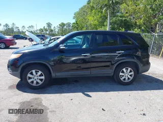 2011 Kia Sorento LX with VIN 5XYKT3A12BG033992, listed as a IAAI auction lot 41832461 with 175,808 mi miles. Bid and sale history available at carsss.com. Image 14.