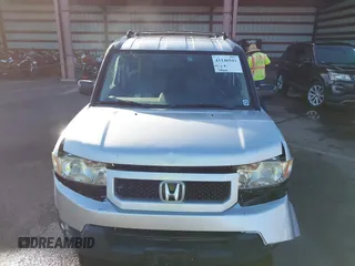 2011 Honda Element LX with VIN 5J6YH1H30BL001239, listed as a IAAI auction lot 41146543 with 98,302 mi miles and . Bid and sale history available at DreamBid. Image 12.