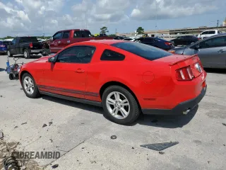 2011 Ford Mustang V6 z VIN 1ZVBP8AM1B5115763, wystawiony jako Copart lot #60363705 z przebiegiem 165 224 mil mil oraz Szkoda całkowita • Salvage title. Historia ofert i sprzedaży dostępna na DreamBid. Obrazek 2.